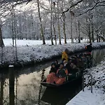 Direkt Am Wasser Apartment