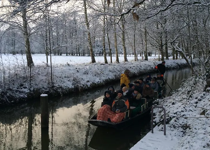 Direkt Am Wasser 아파트